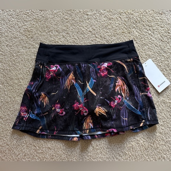 Lululemon Pace Rival MR Skirt Size 6 NWT